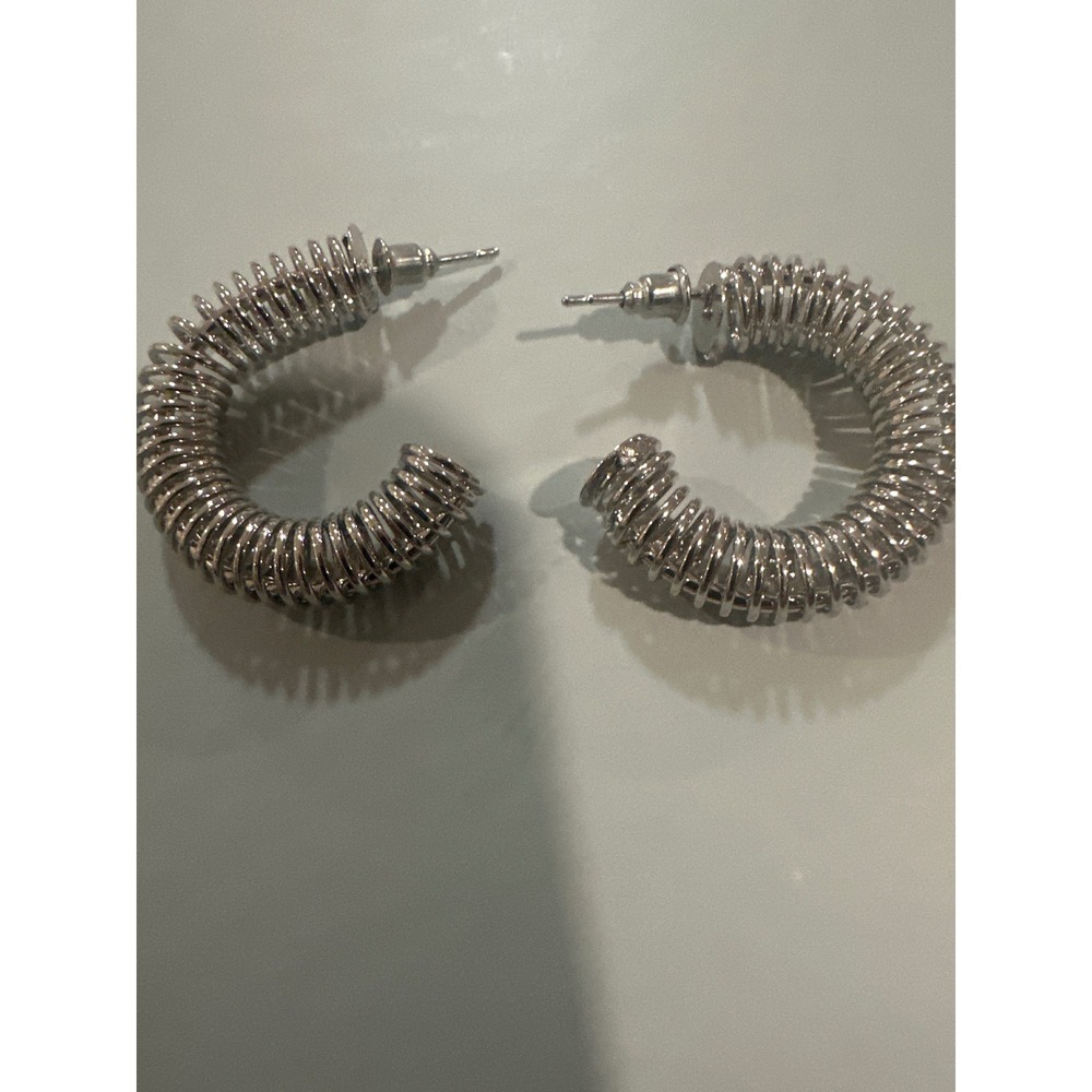 Silver Tone Coiled Spring Hoop Earrings Ribbed Industrial Chunky C-Hoops Pierced